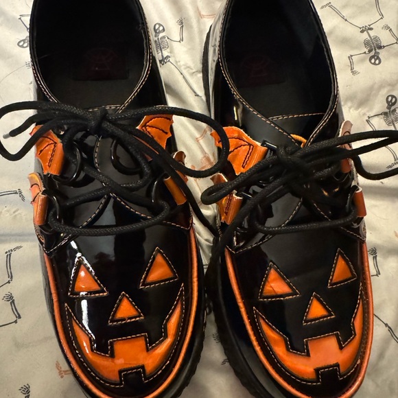 Halloween Pumpkin creepers women sz 10 strangecult - Picture 3 of 5